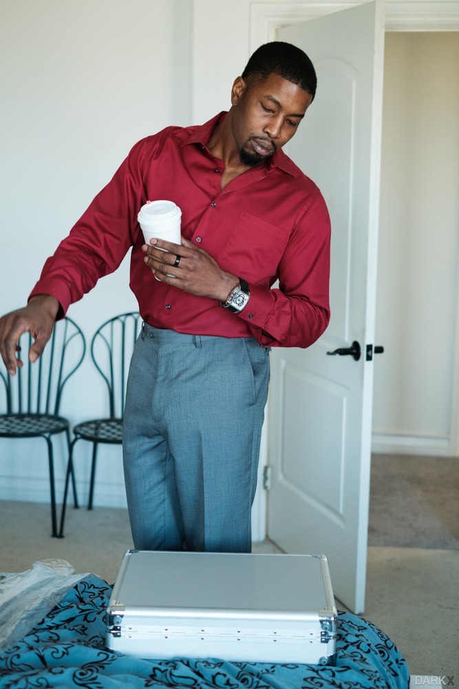 The Devil Wears Black 04