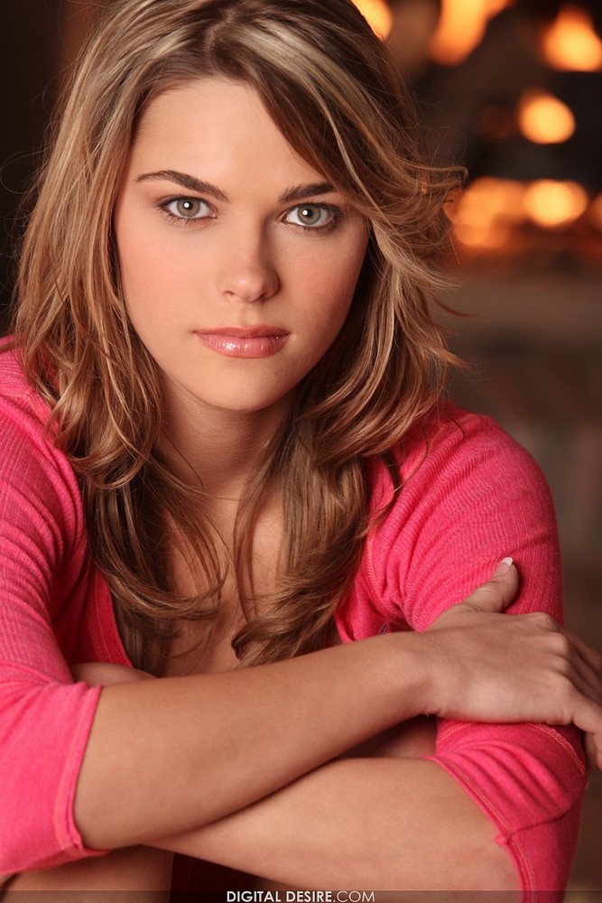 Meggan Mallone In Pink 07