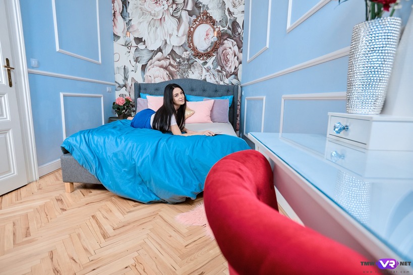 Orgasming with a phone in her hands 01