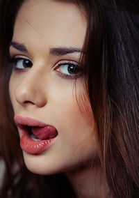 Young Virgin Loretta Spreading Pussy